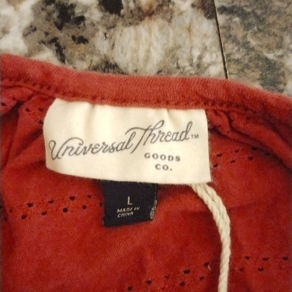 Universal Threads Santa Fe Rose colored size Large  and XL Blouse - Picture 5 of 6